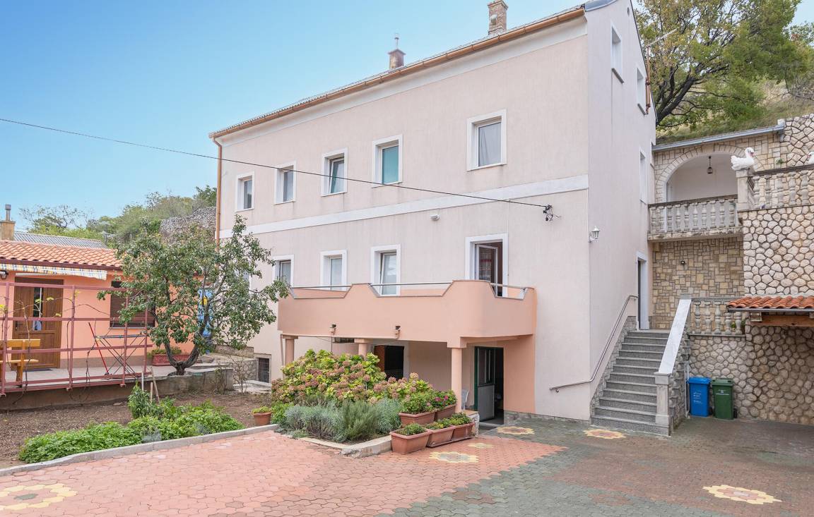 27 M² Apartament ∙ 2 Gości - Senj
