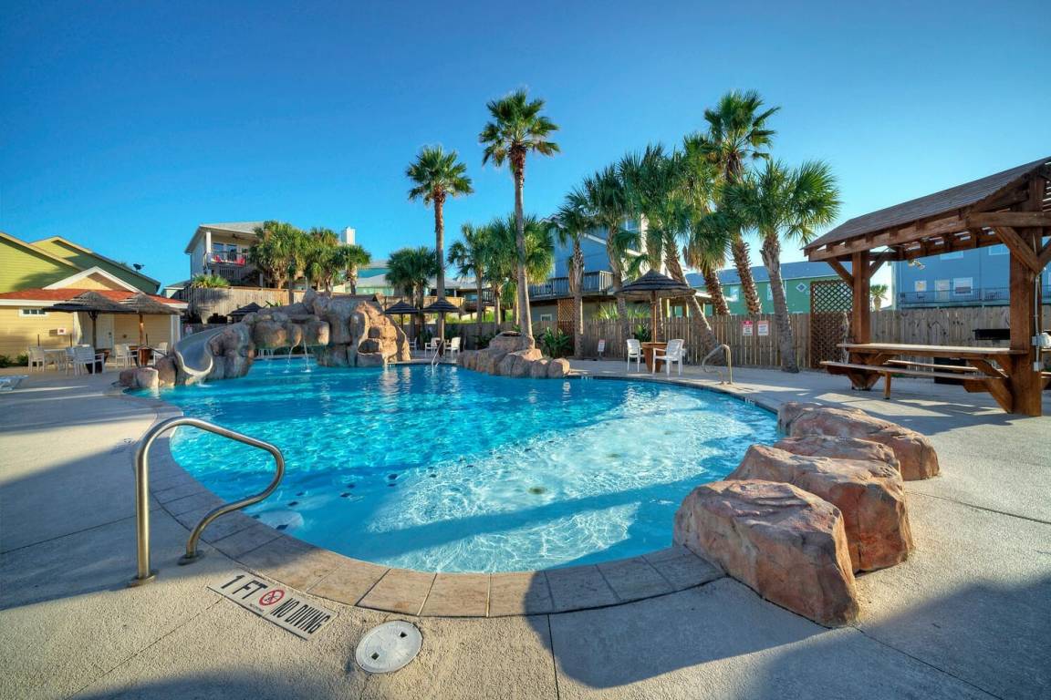 187 M² House ∙ 5 Bedrooms ∙ 13 Guests - Port Aransas, TX
