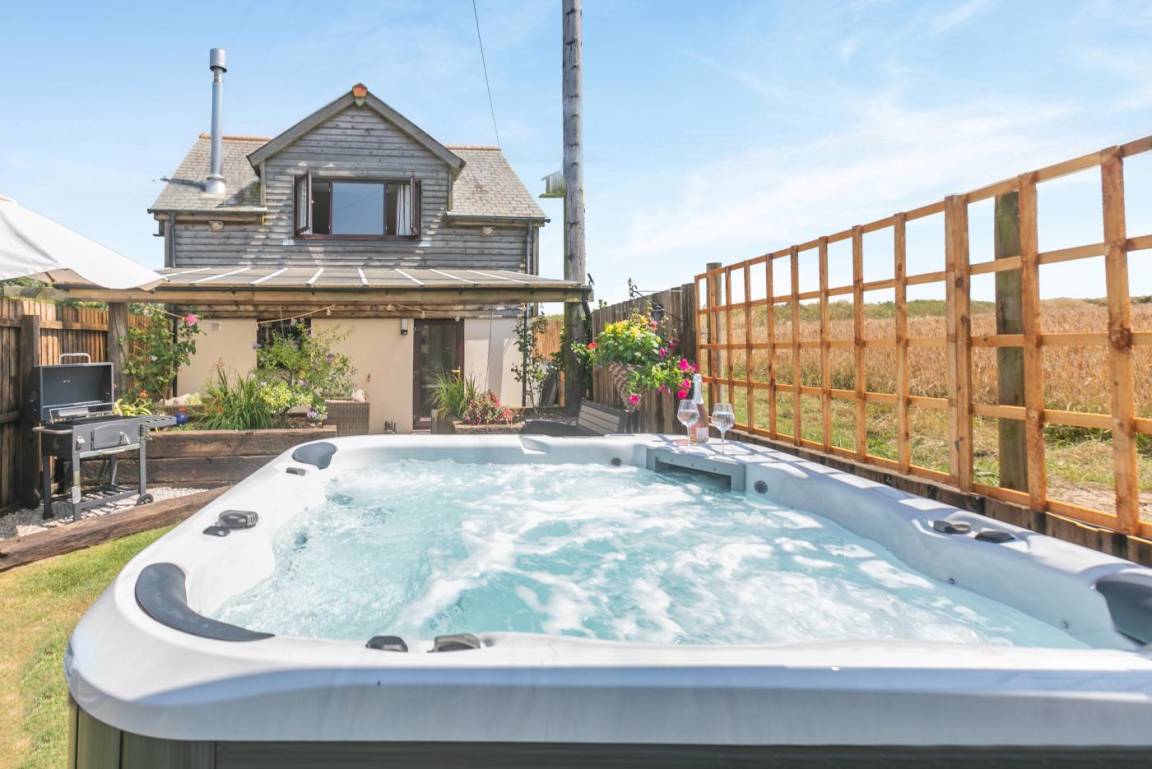 Cottage ∙ 2 Bedrooms ∙ 4 Guests - Pentire