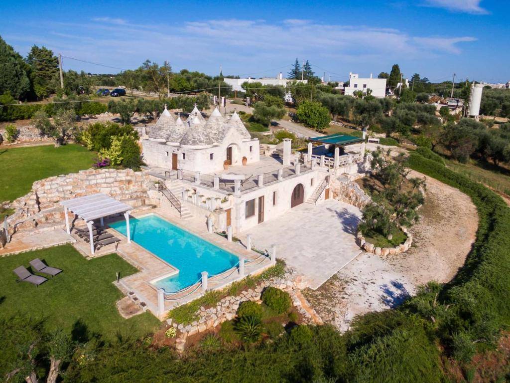 160 M² Chalet ∙ 4 Bedrooms ∙ 8 Guests - Apulia