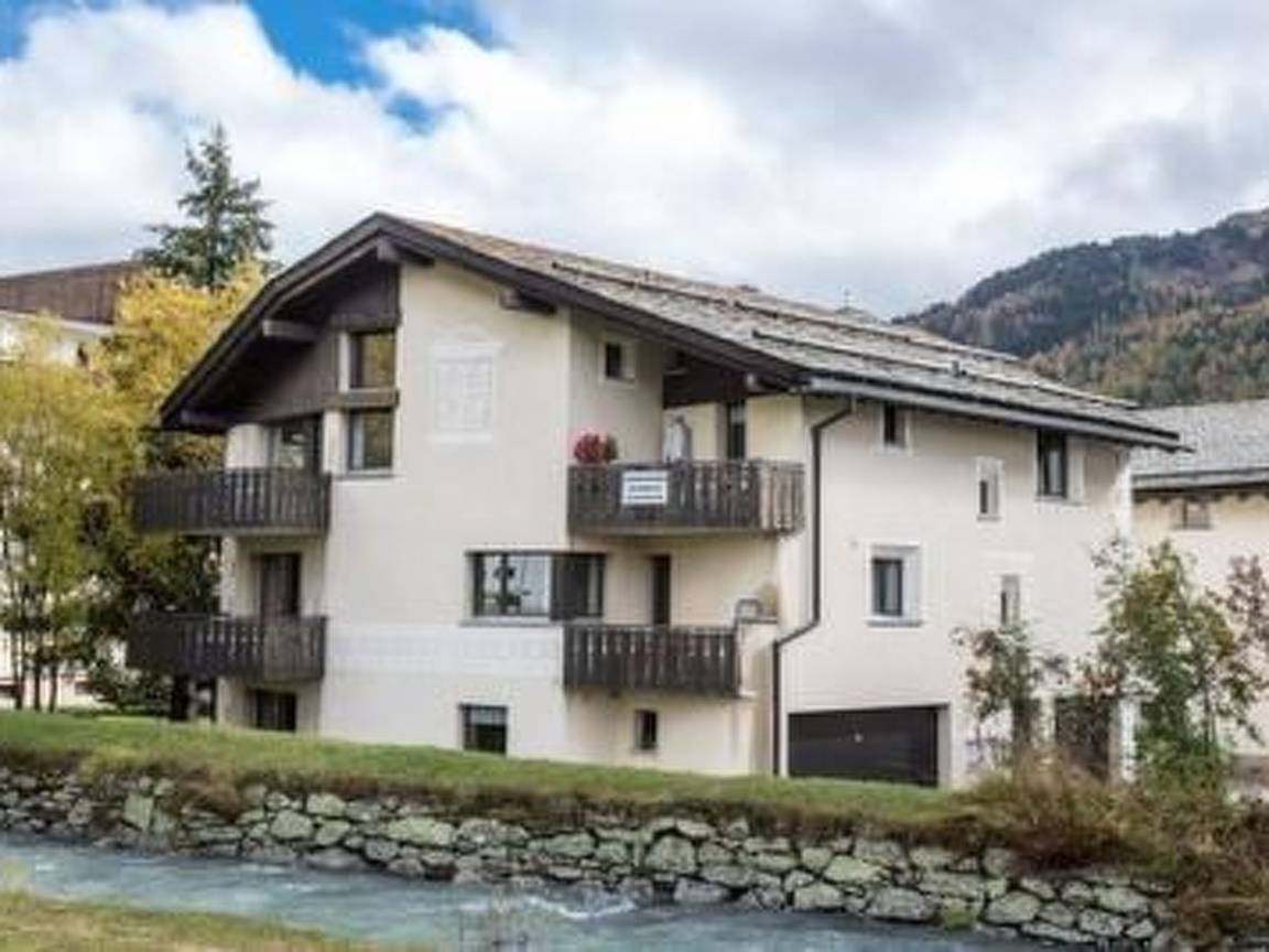 62 M² Ferienwohnung ∙ 2 Schlafzimmer ∙ 4 Gäste - Sils im Engadin