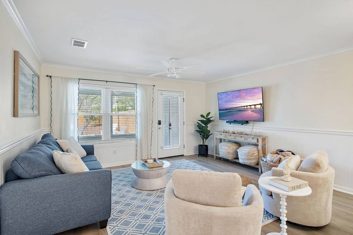 105 M² House ∙ 2 Bedrooms ∙ 6 Guests - Rosemary Beach, FL