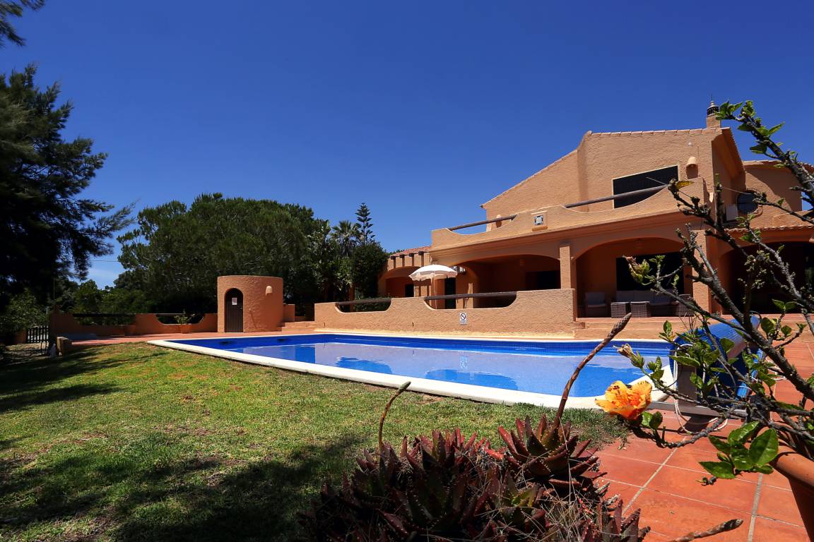 250 M² Villa ∙ 4 Chambres ∙ 8 Personnes - Lagoa