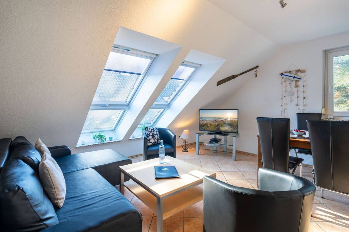 90 M² Ferienwohnung ∙ 3 Schlafzimmer ∙ 6 Gäste - Zempin