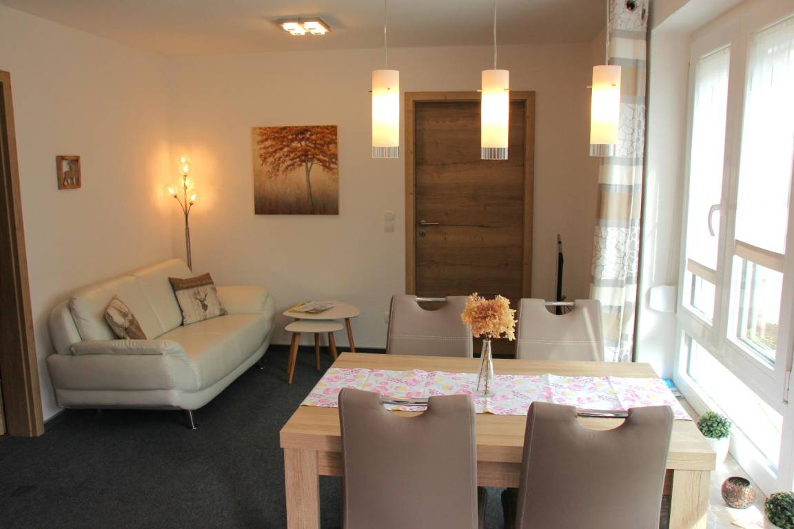 44 M² Ferienwohnung ∙ 1 Schlafzimmer ∙ 3 Gäste - Zandt