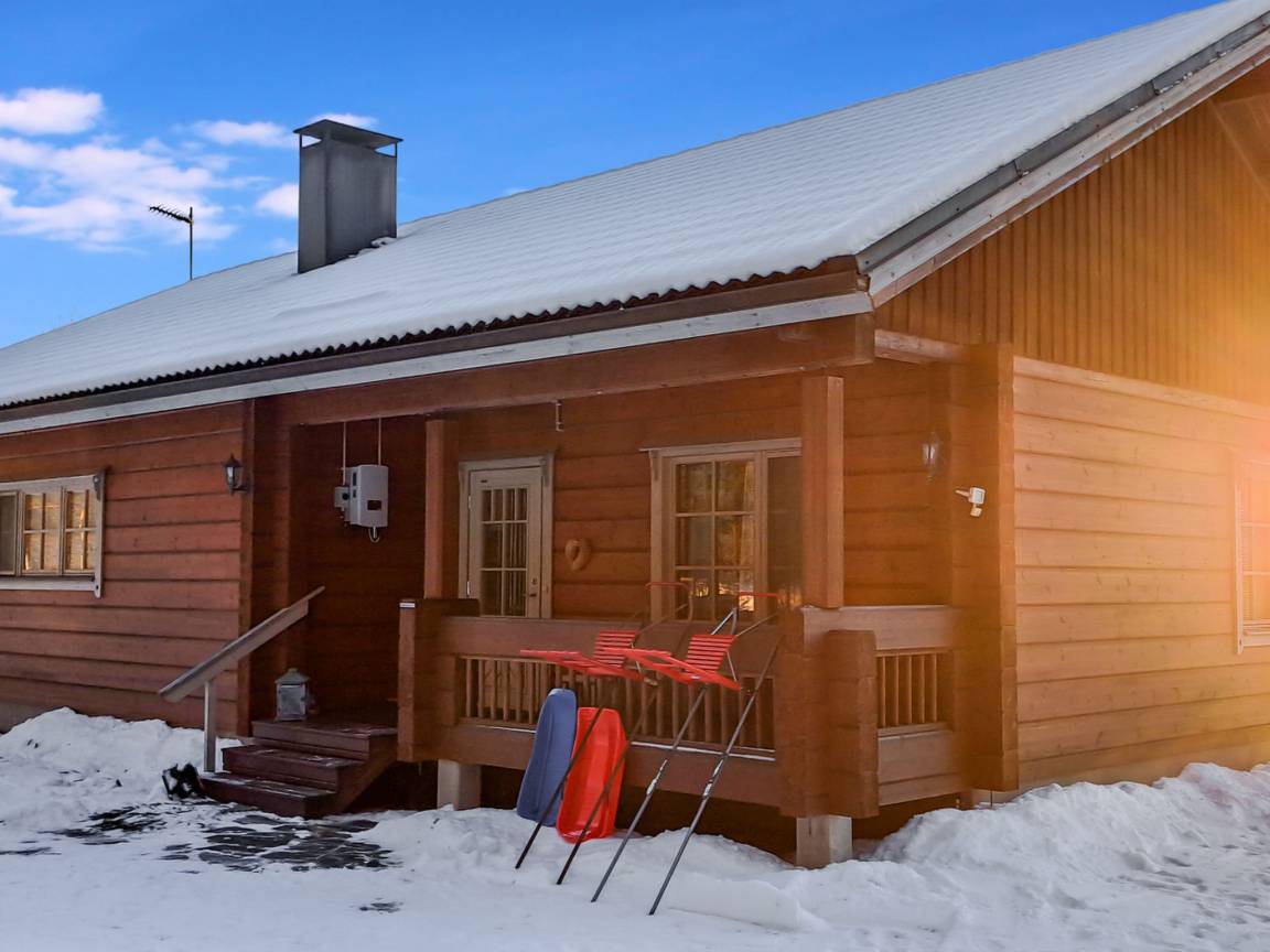 104 M² Talo ∙ 2 Makuuhuonetta ∙ 5 Vierasta - Petäjävesi