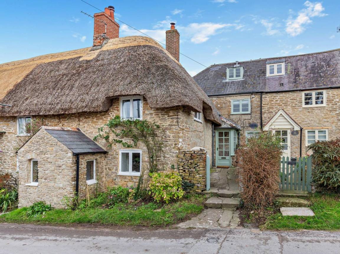 Cottage ∙ 3 Bedrooms ∙ 6 Guests - Weymouth