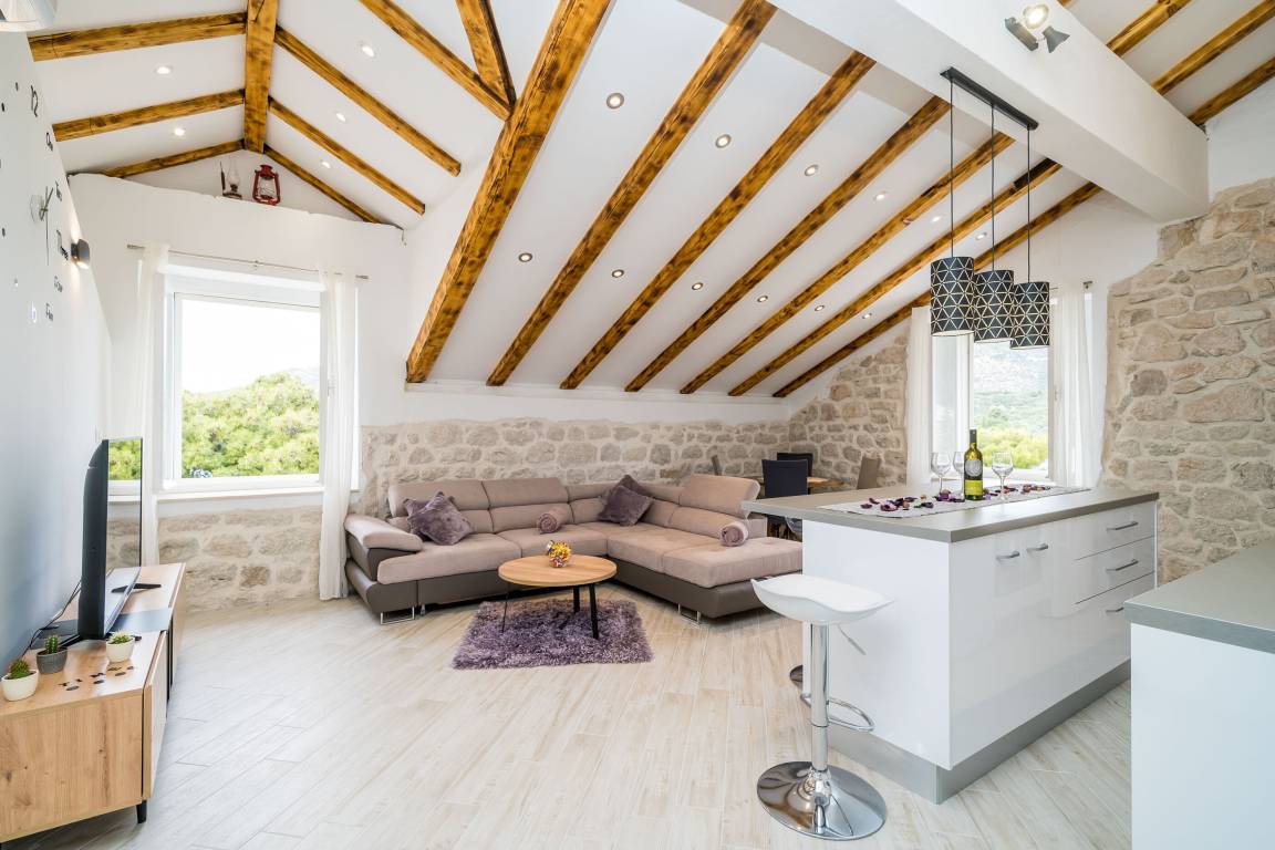 90 M² Appartement ∙ 3 Chambres ∙ 6 Personnes - Slano