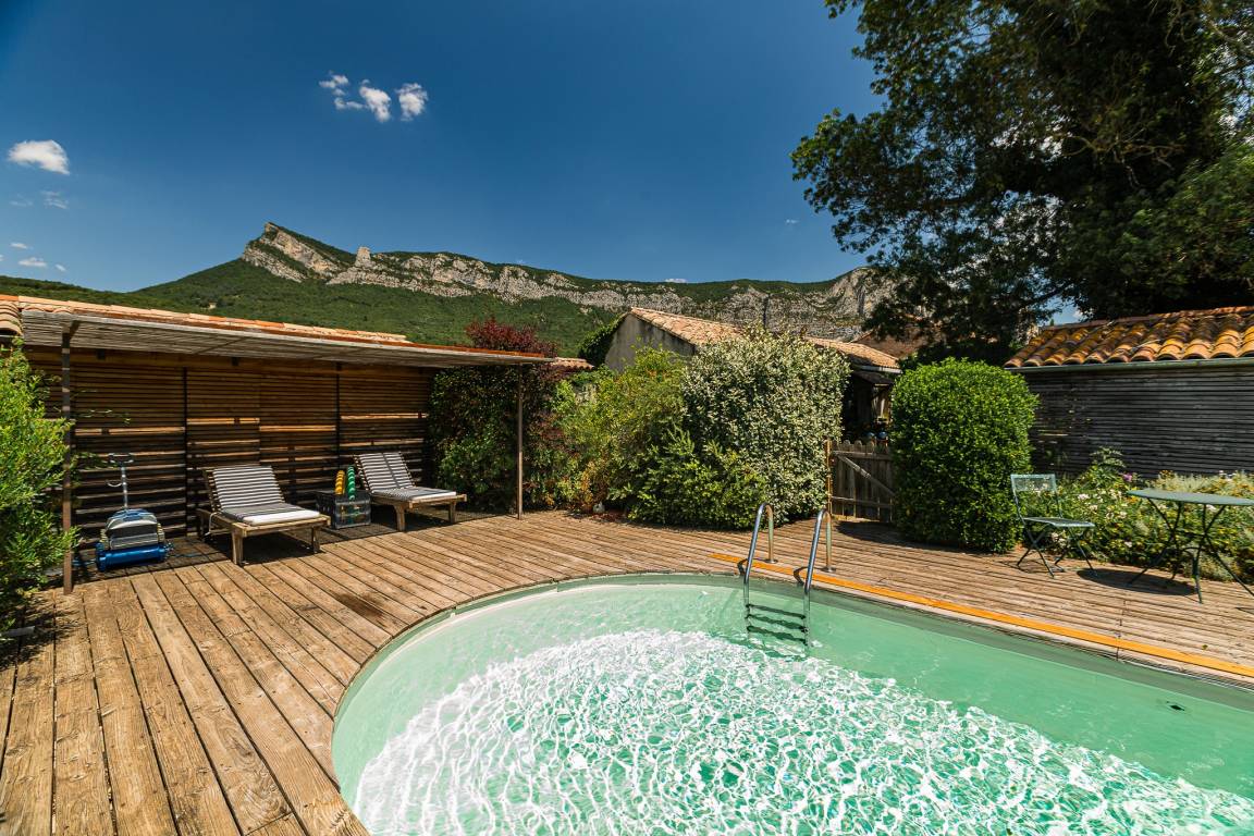 75 M² Huis ∙ 1 Slaapkamer ∙ 4 Gasten - Bourdeaux