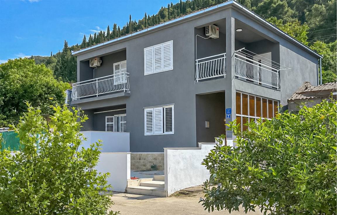 100 M² Huis ∙ 4 Slaapkamers ∙ 8 Gasten - Neum