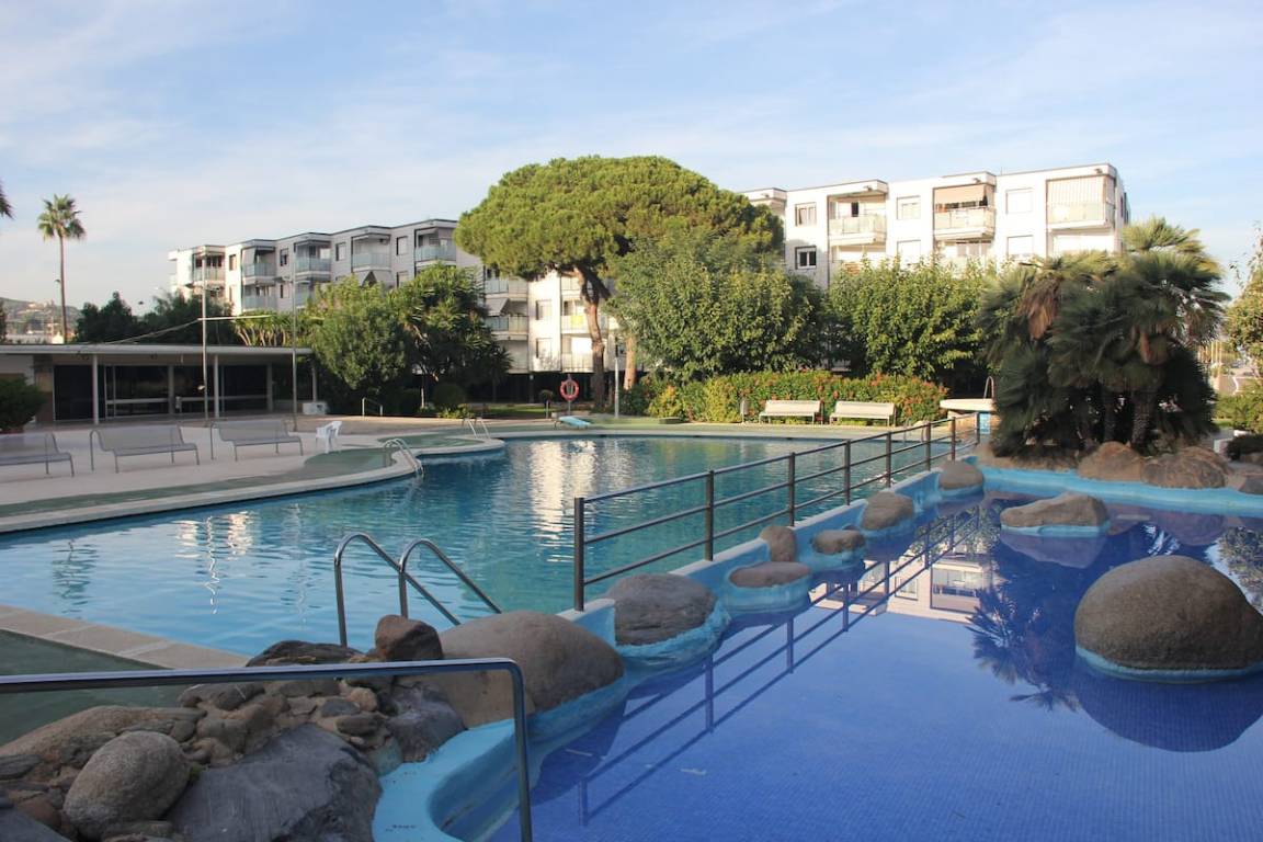 110 M² Huoneisto ∙ 3 Makuuhuonetta ∙ 6 Vierasta - Mataró