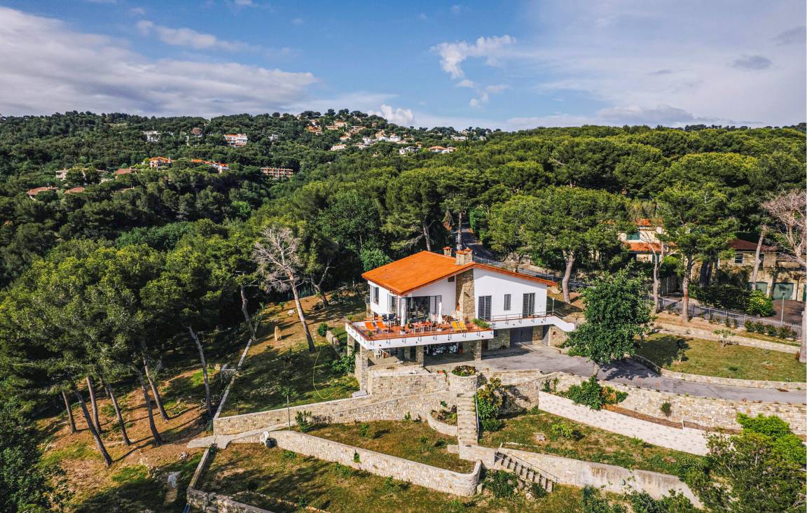 150 M² Apartamento ∙ 3 Habitaciones ∙ 8 Huéspedes - Andora