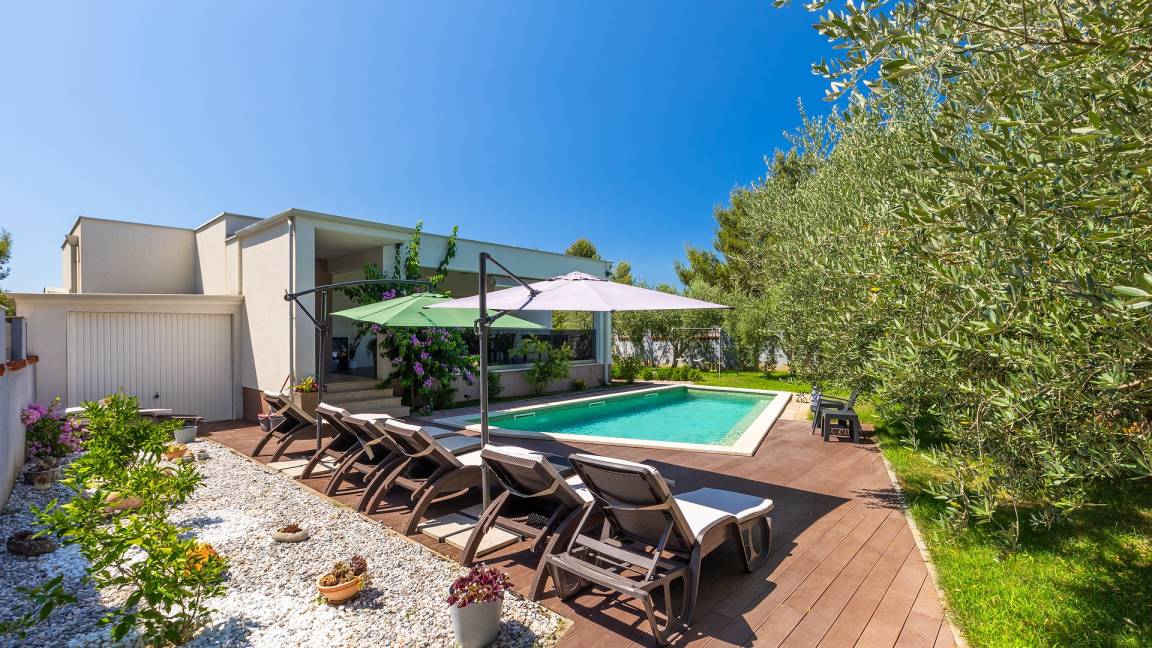 110 M² Villa ∙ 3 Bedrooms ∙ 8 Guests - Ližnjan