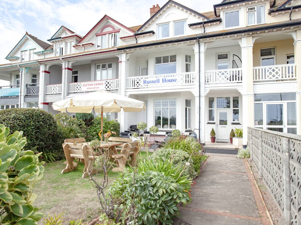 Cottage ∙ 5 Bedrooms ∙ 10 Guests - Totnes