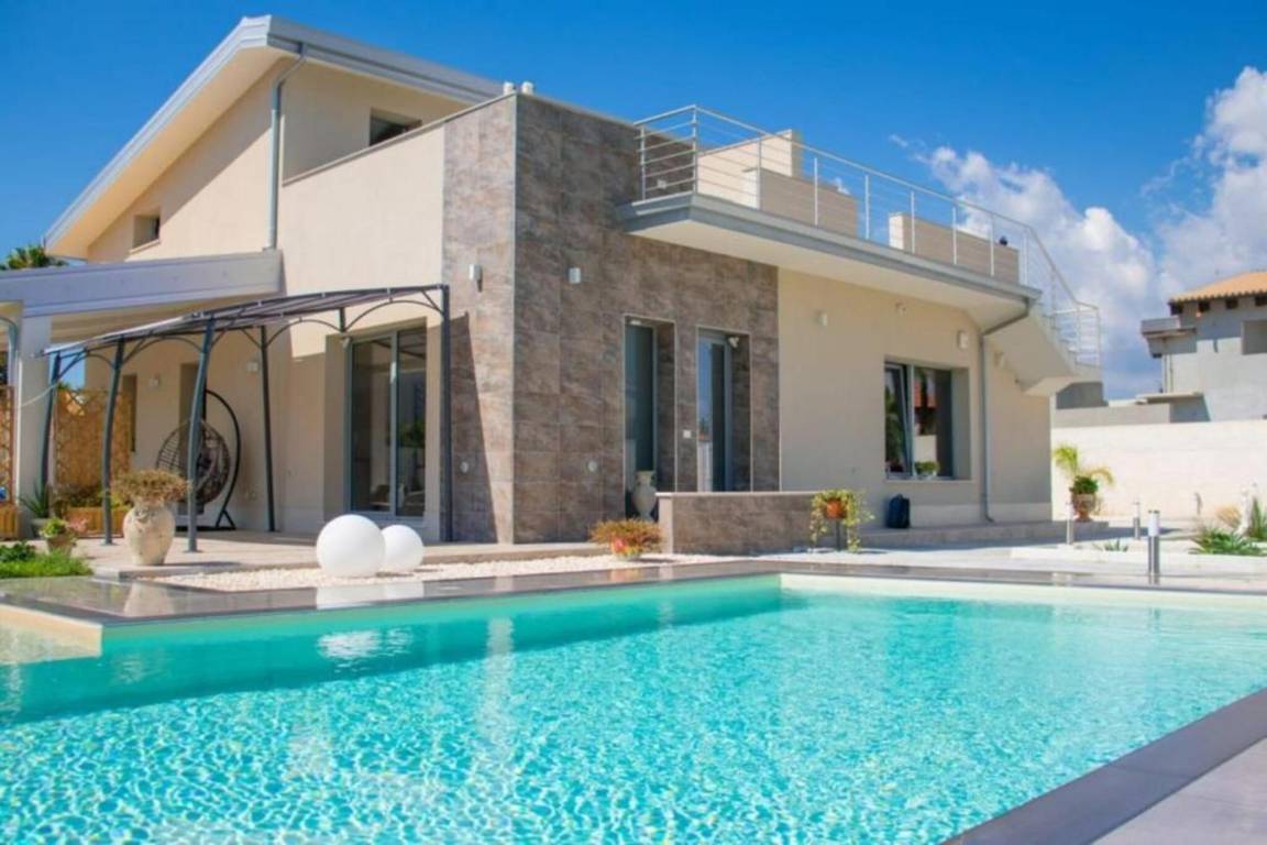 85 M² Apartment ∙ 2 Bedrooms ∙ 6 Guests - Syracuse