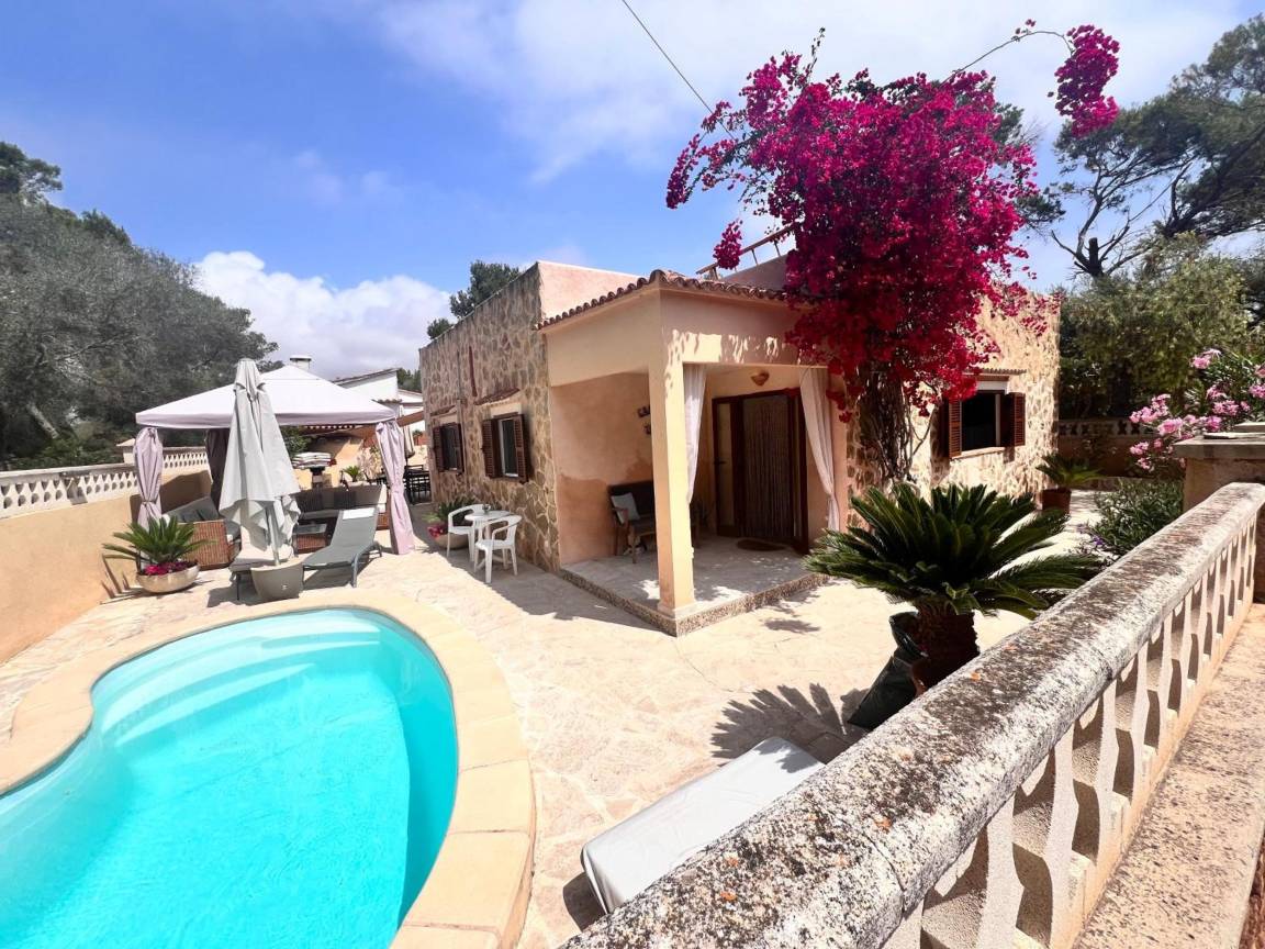 120 M² House ∙ 3 Bedrooms ∙ 5 Guests - Cala Llombards