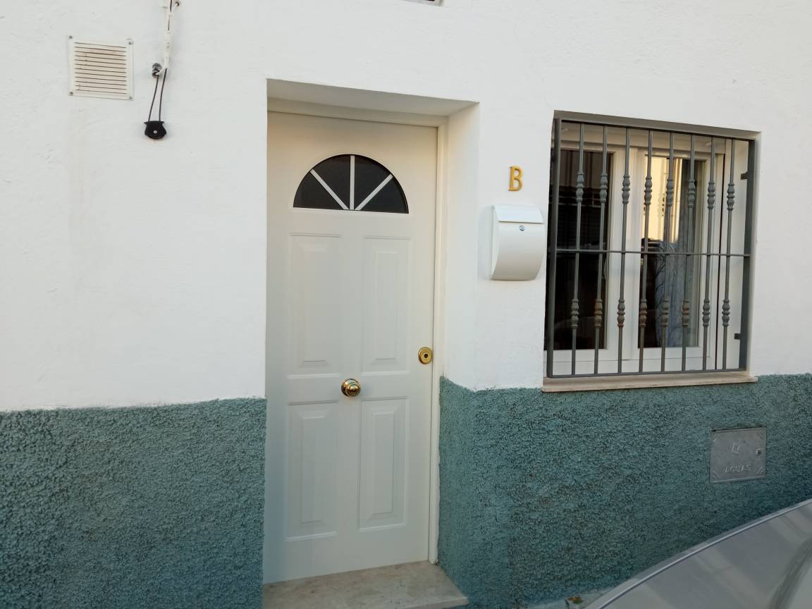 50 M² Apartamento ∙ 2 Quartos ∙ 6 Hóspedes - Serón