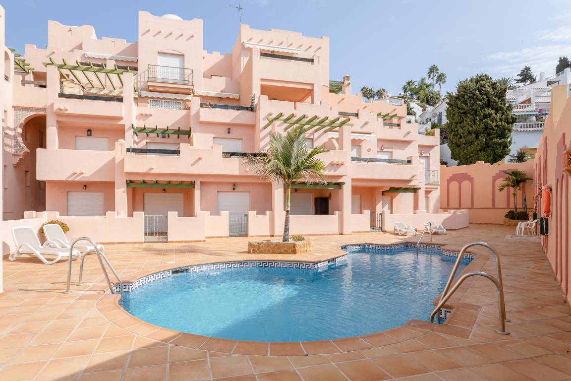 85 M² Appartement ∙ 2 Chambres ∙ 4 Personnes - Nerja