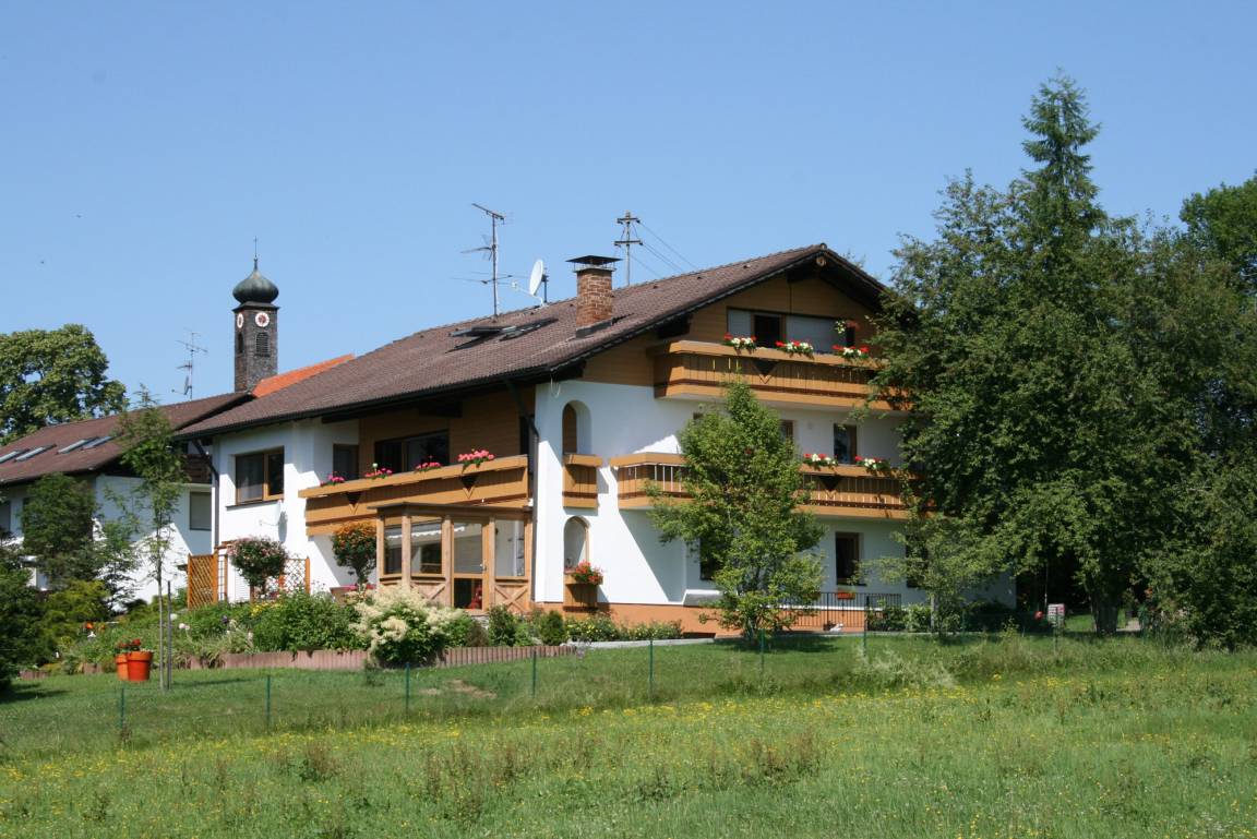160 m² Ferienwohnung ∙ 3 Schlafzimmer ∙ 4 Gäste – Bild 9