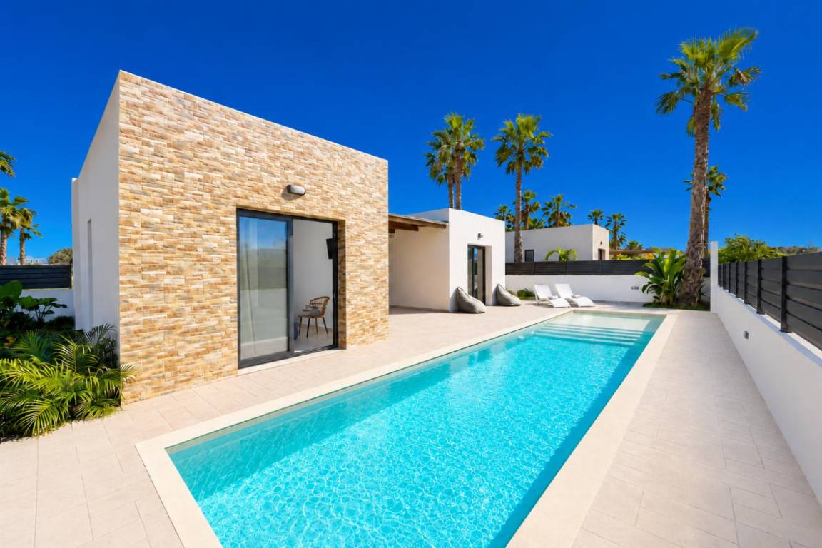 140 M² Villa ∙ 2 Bedrooms ∙ 5 Guests - Rhodes Airport (RHO)