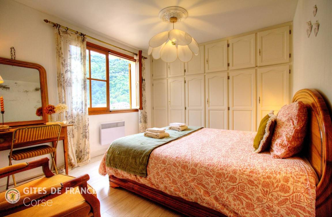 100 m² Gîte ∙ 2 Schlafzimmer ∙ 4 Gäste – Bild 17