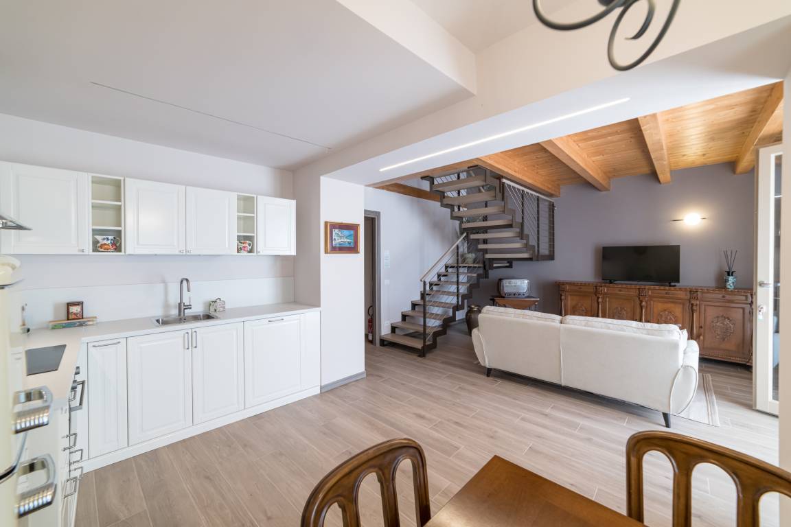 100 M² Apartament ∙ 2 Sypialnie ∙ 4 Gości - Garda