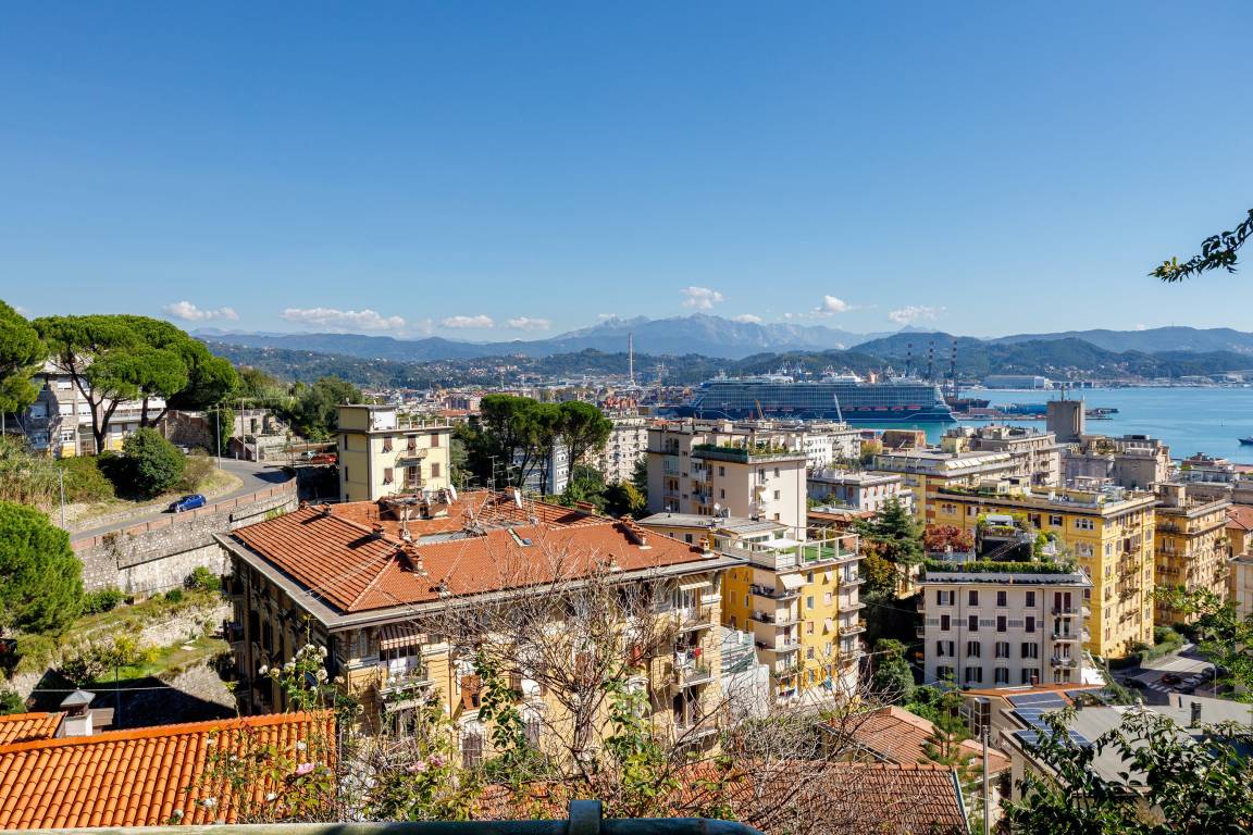 80 M² Apartment ∙ 2 Bedrooms ∙ 4 Guests - La Spezia