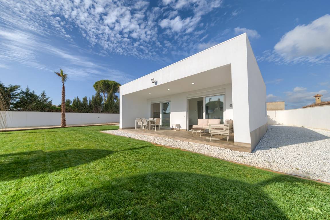 100 M² Villa ∙ 3 Bedrooms ∙ 10 Guests - Chiclana de la Frontera