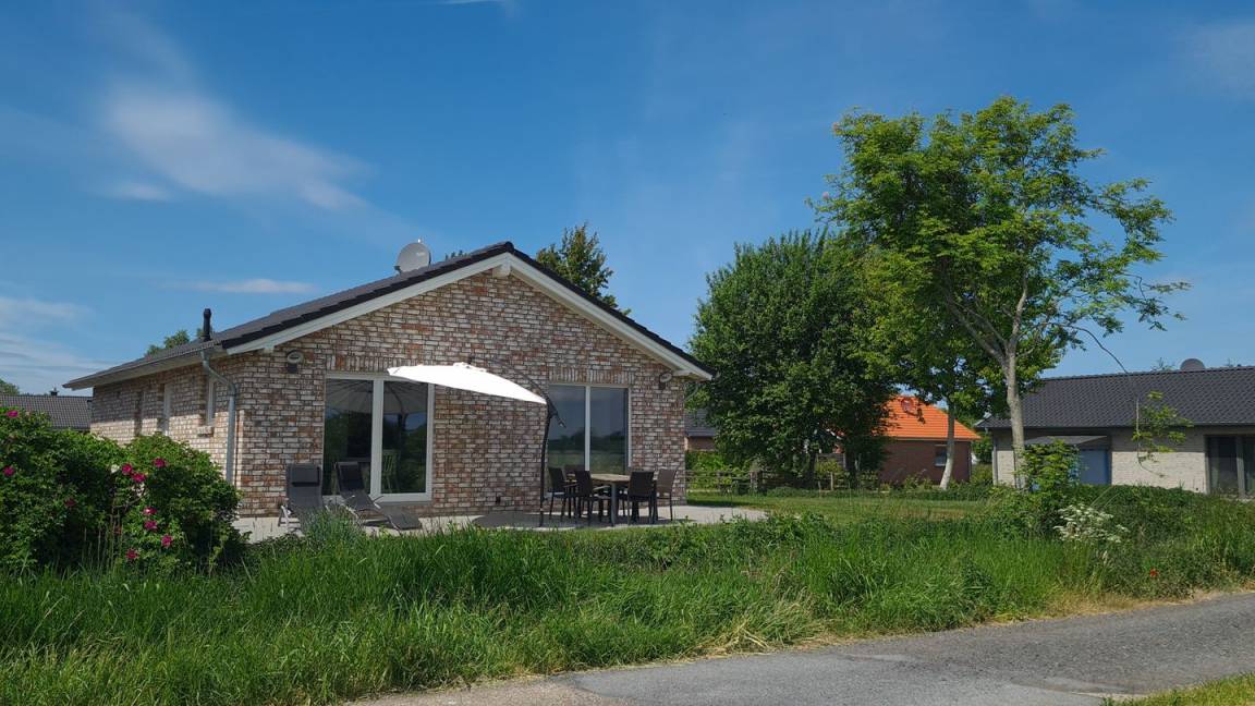 90 M² Ferienhaus ∙ 3 Schlafzimmer ∙ 6 Gäste - Stadland