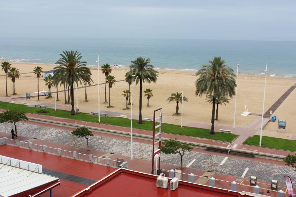 68 M² Apartment ∙ 2 Bedrooms ∙ 4 Guests - Gandia