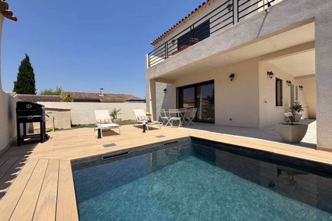 80 M² Apartamento ∙ 2 Habitaciones ∙ 4 Huéspedes - Cavaillon