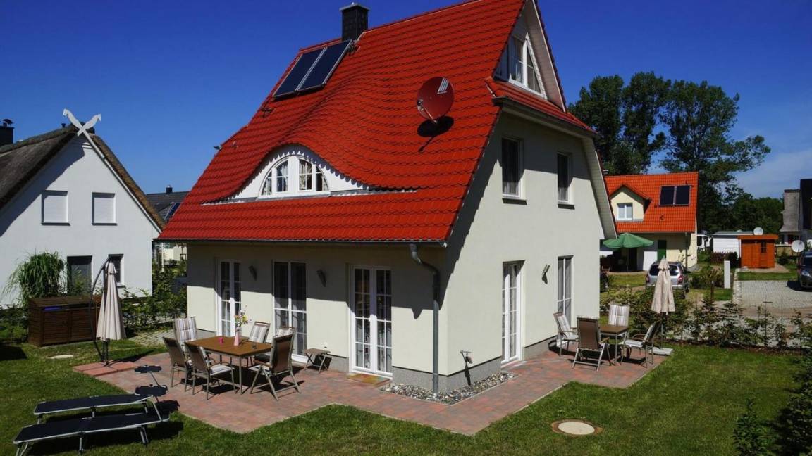 124 M² Ferienhaus ∙ 3 Schlafzimmer ∙ 6 Gäste - Glowe