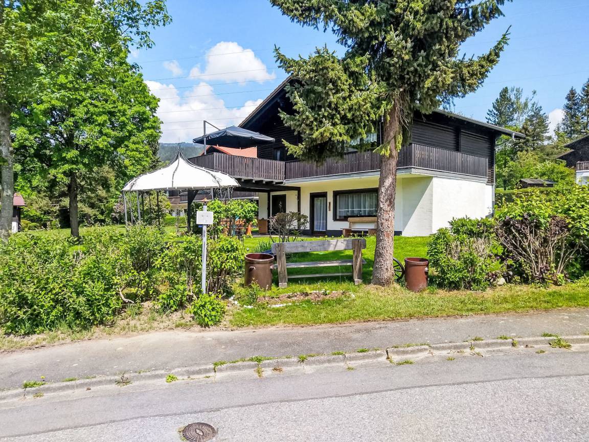 75 M² Ferienwohnung ∙ 2 Schlafzimmer ∙ 4 Gäste - Arrach