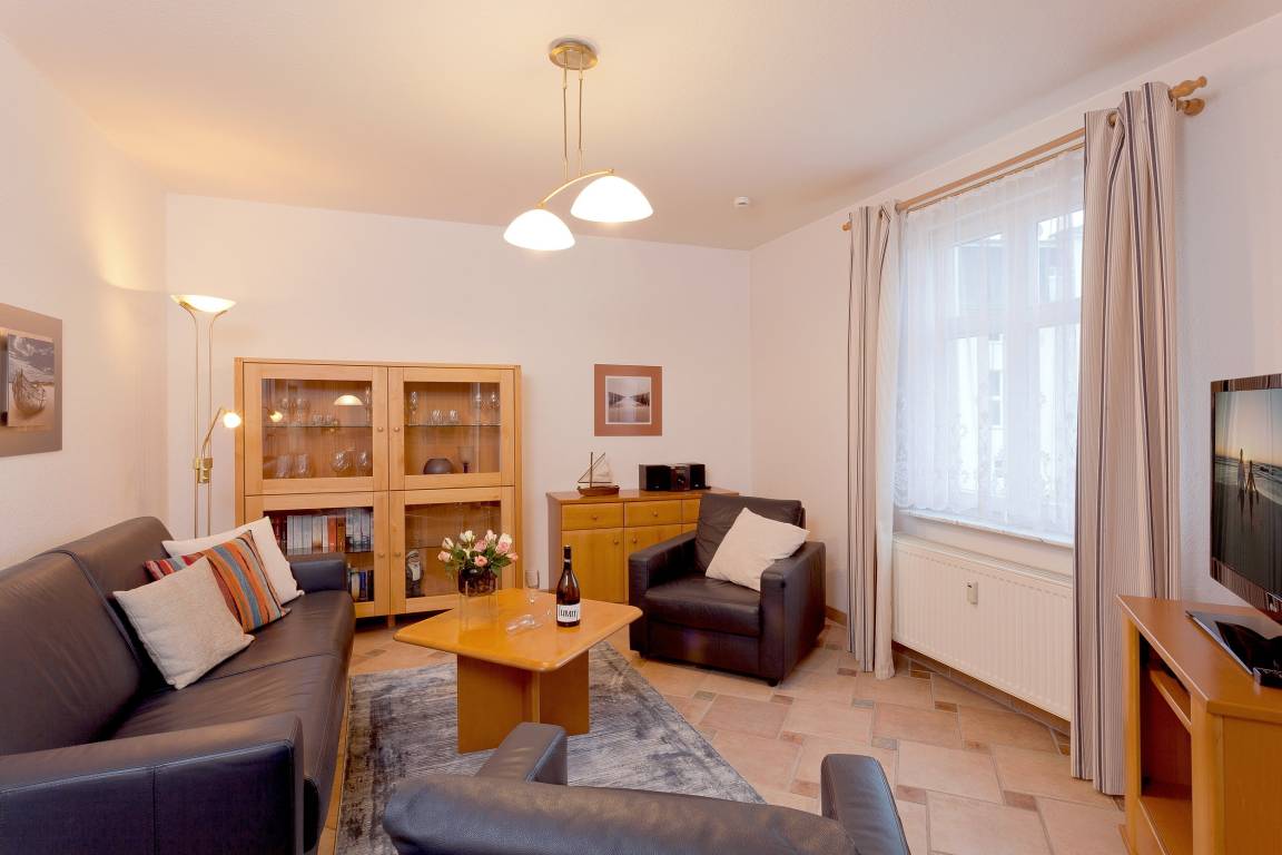 42 m² Ferienwohnung ∙ 1 Schlafzimmer ∙ 3 Gäste – Bild 2