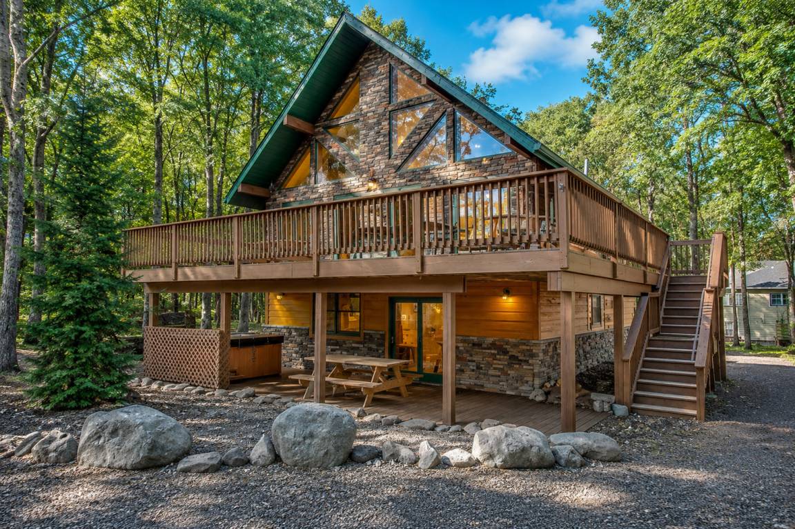 269 M² House ∙ 6 Bedrooms ∙ 16 Guests - Pennsylvania