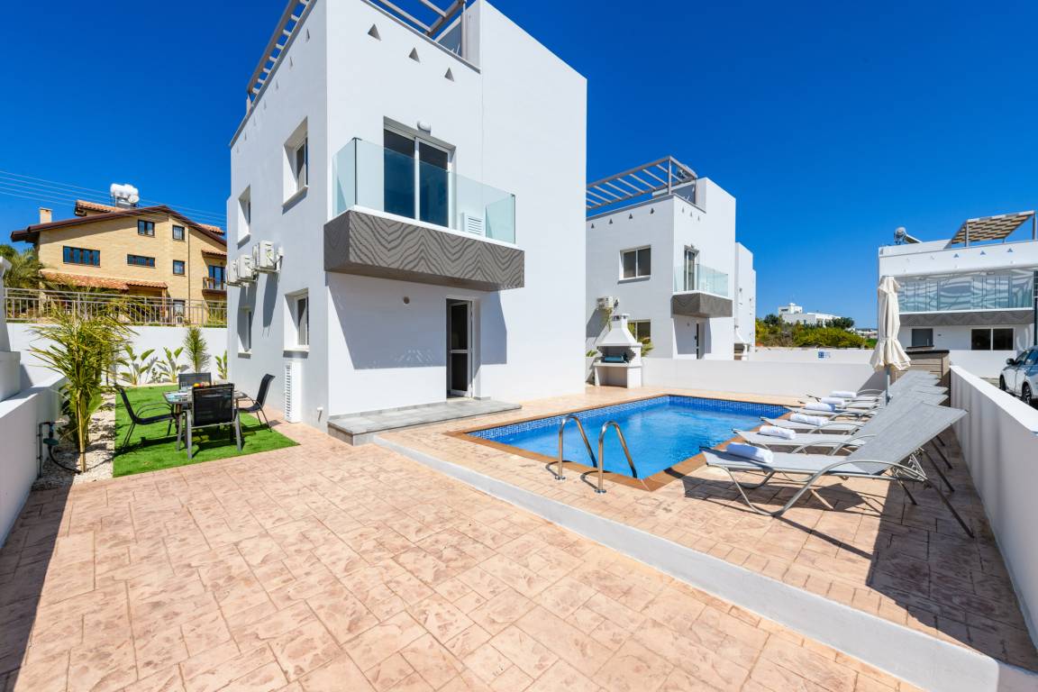 140 M² Villa ∙ 3 Chambres ∙ 6 Personnes - Ayia Napa