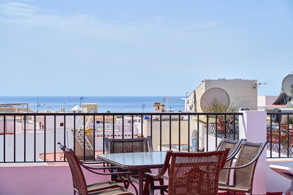 100 M² Apartamento ∙ 3 Habitaciones ∙ 6 Huéspedes - Nerja