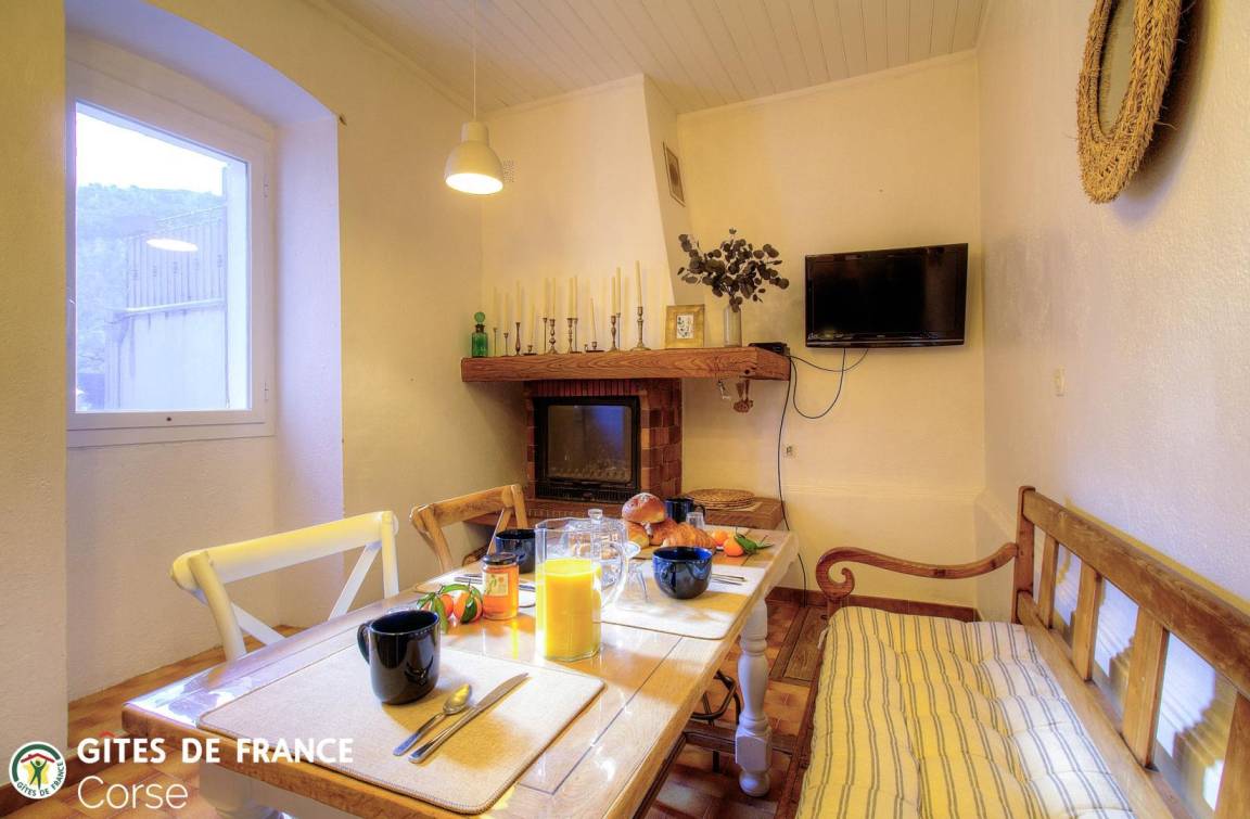 100 m² Gîte ∙ 2 Schlafzimmer ∙ 4 Gäste – Bild 11