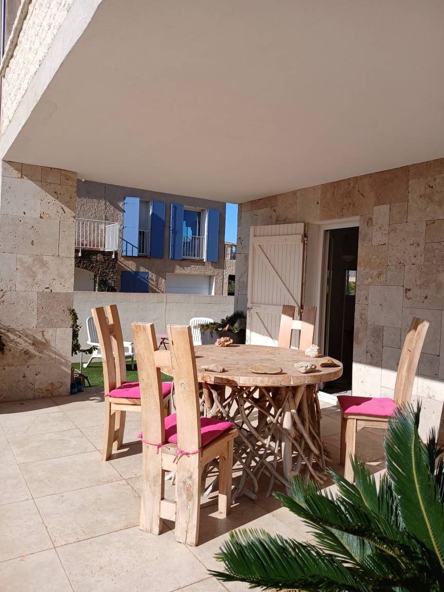 50 M² Appartement ∙ 1 Chambre ∙ 2 Personnes - Sanary-sur-Mer