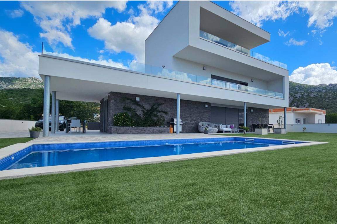 245 M² Villa ∙ 8 Schlafzimmer ∙ 16 Gäste - Starigrad-Paklenica