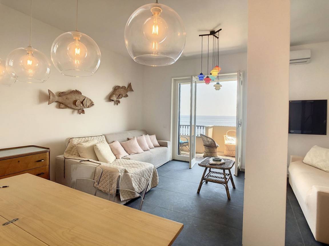 100 M² Apartment ∙ 3 Bedrooms ∙ 6 Guests - Arenzano