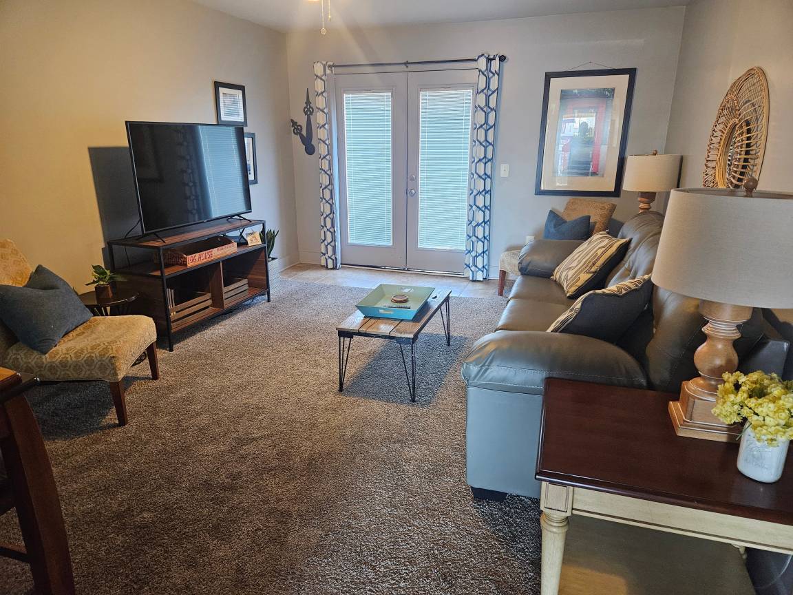 79 M² Condo ∙ 2 Bedrooms ∙ 6 Guests - Clarksville, TN