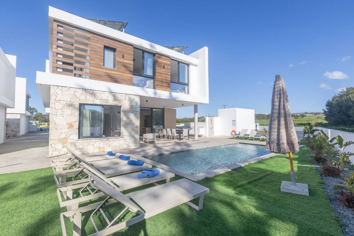 코티지 (자연 속의 작은 별장) ∙ 침실 5개 ∙ 게스트 11명 - Ayia Napa