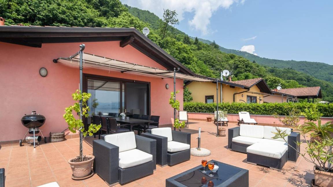60 M² Ferienwohnung ∙ 2 Schlafzimmer ∙ 6 Gäste - Cannobio