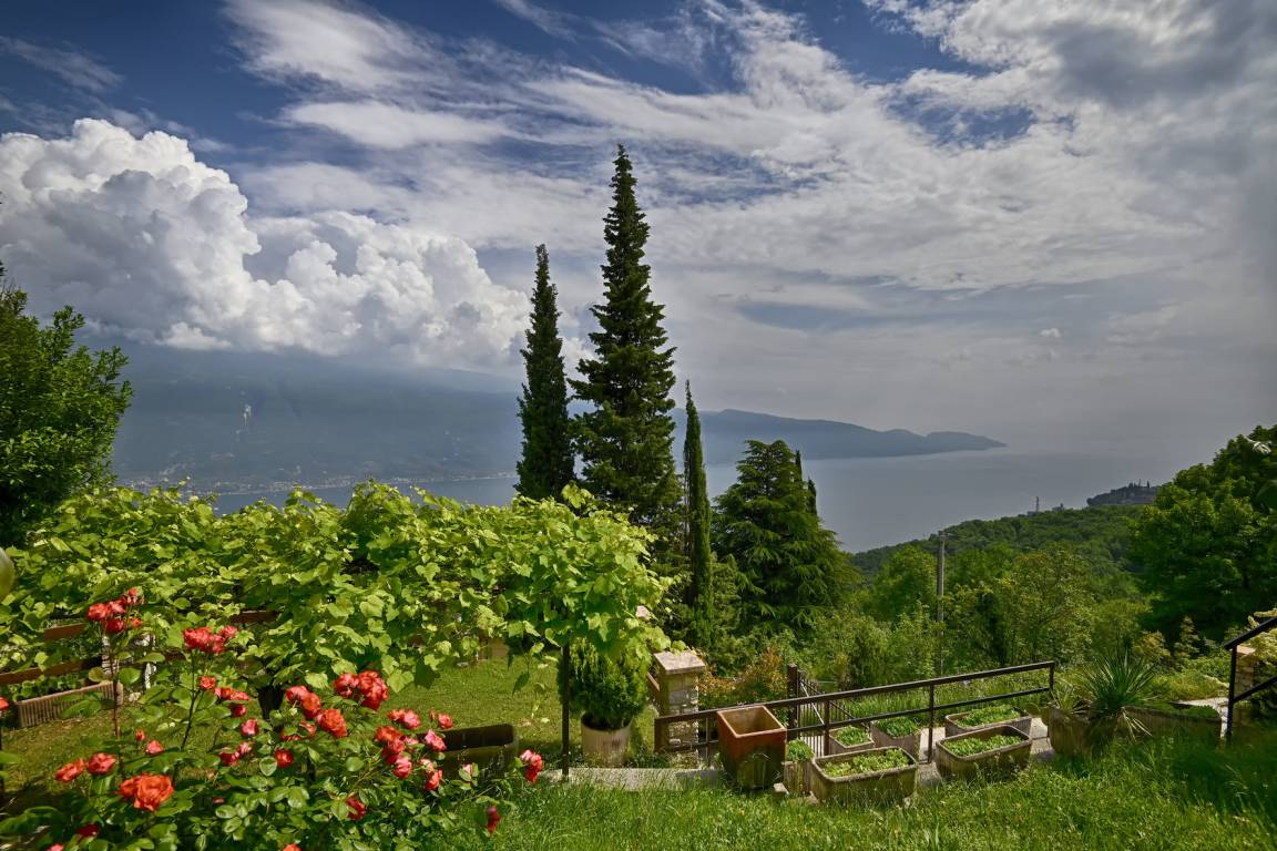 60 M² Apartment ∙ 2 Bedrooms ∙ 4 Guests - Gargnano