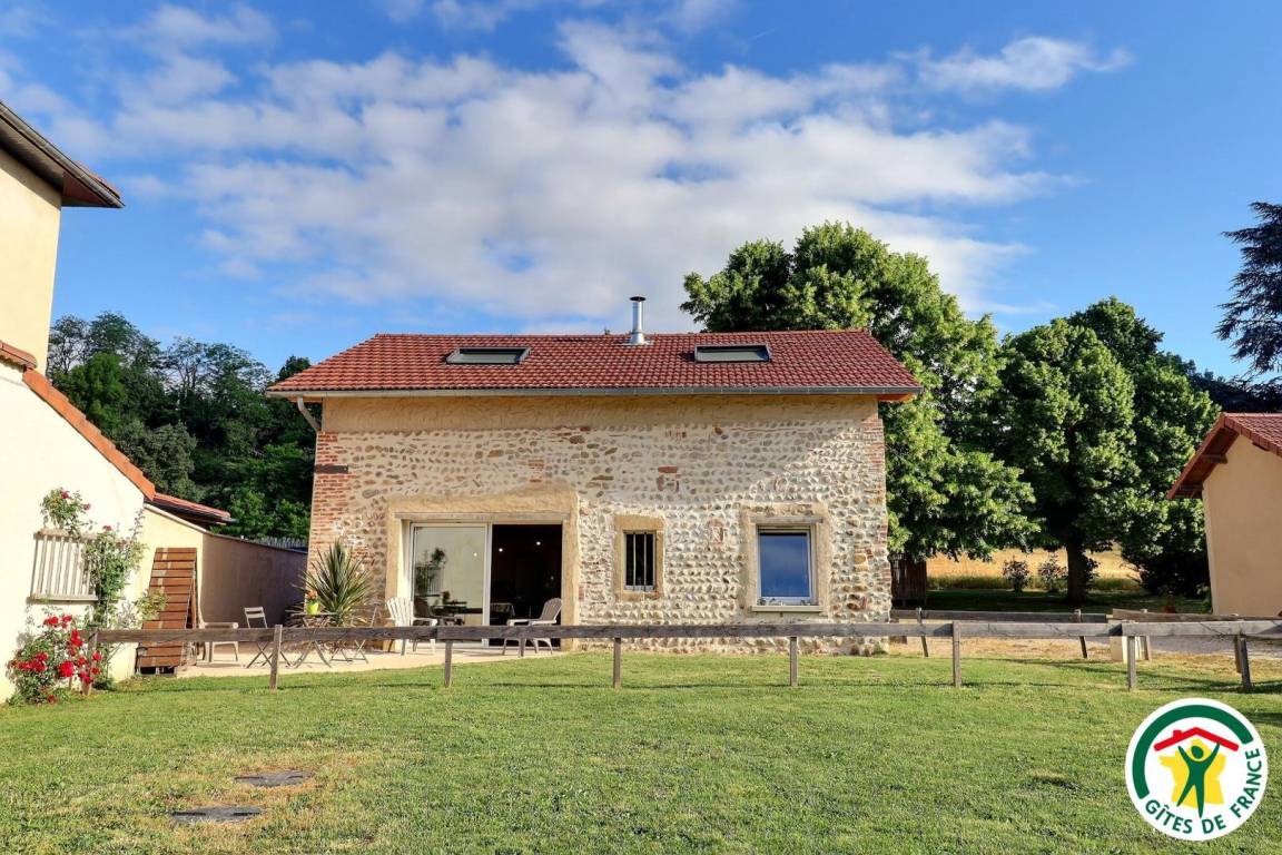 145 M² Gîte ∙ 3 Chambres ∙ 6 Personnes - Drôme