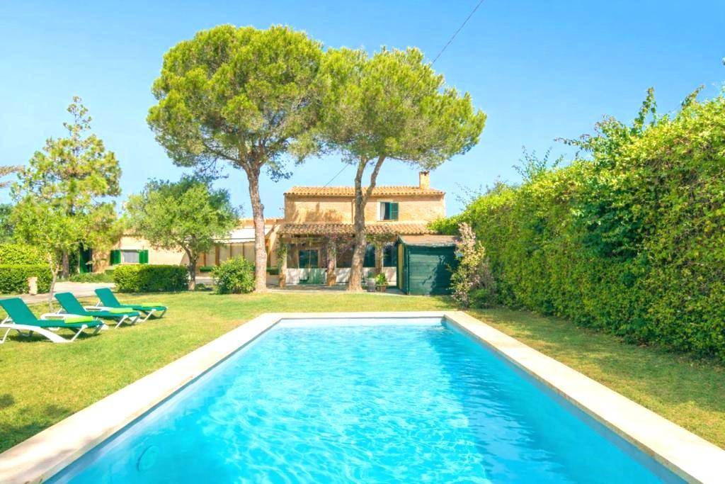 281 M² Villa ∙ 5 Habitaciones ∙ 10 Huéspedes - Campos, España