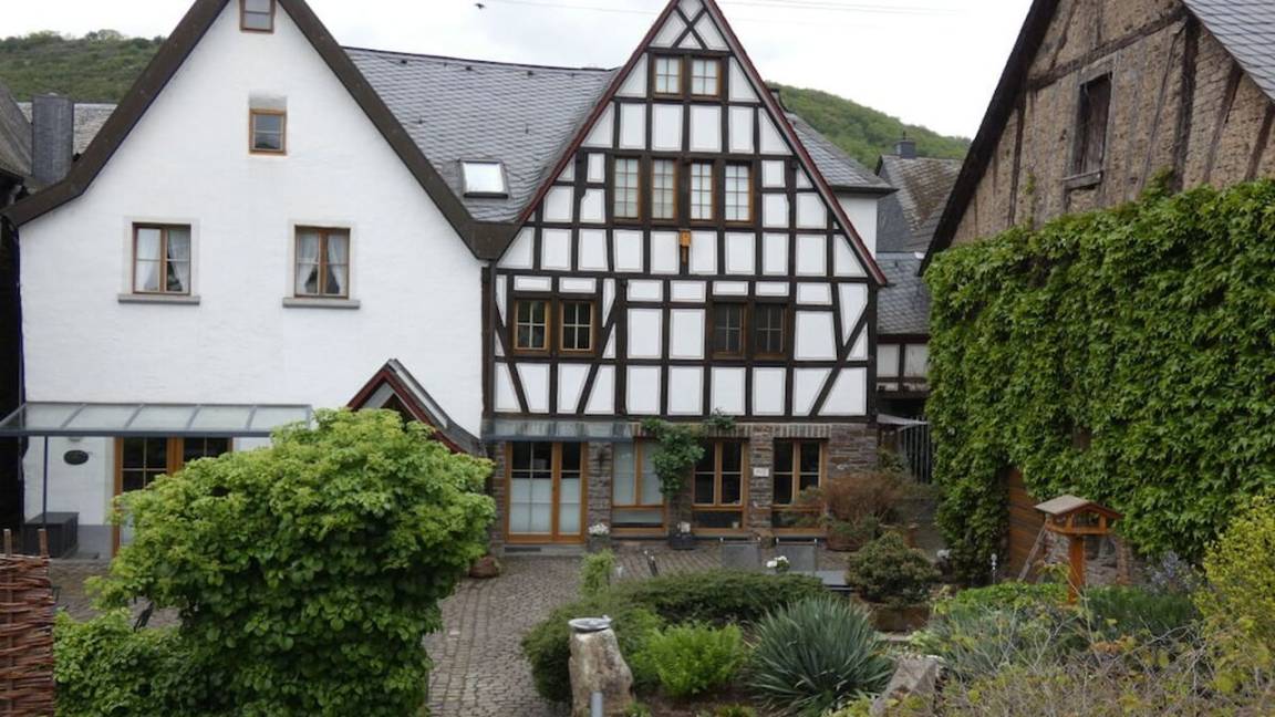 100 M² Huis ∙ 3 Slaapkamers ∙ 5 Gasten - Beilstein