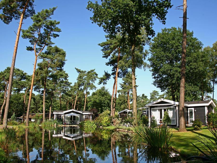 Chalet ∙ 2 Slaapkamers ∙ 4 Gasten - Almelo