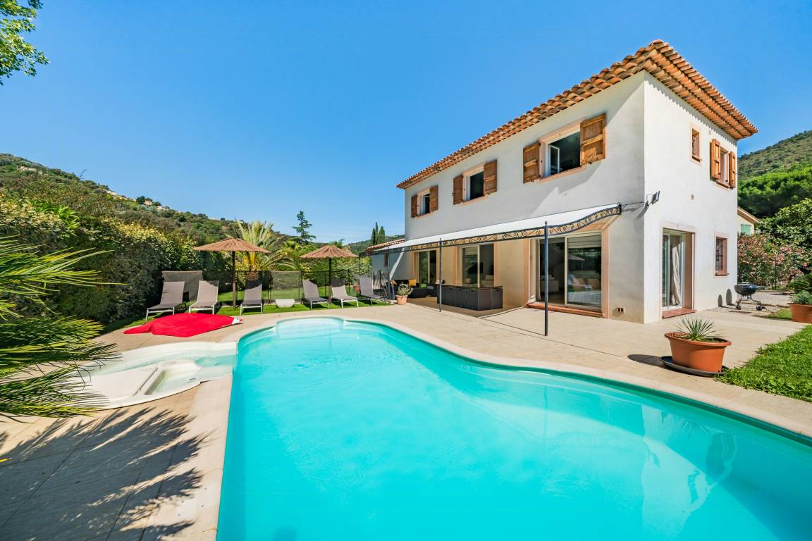 150 M² Casa ∙ 4 Habitaciones ∙ 8 Huéspedes - Grasse
